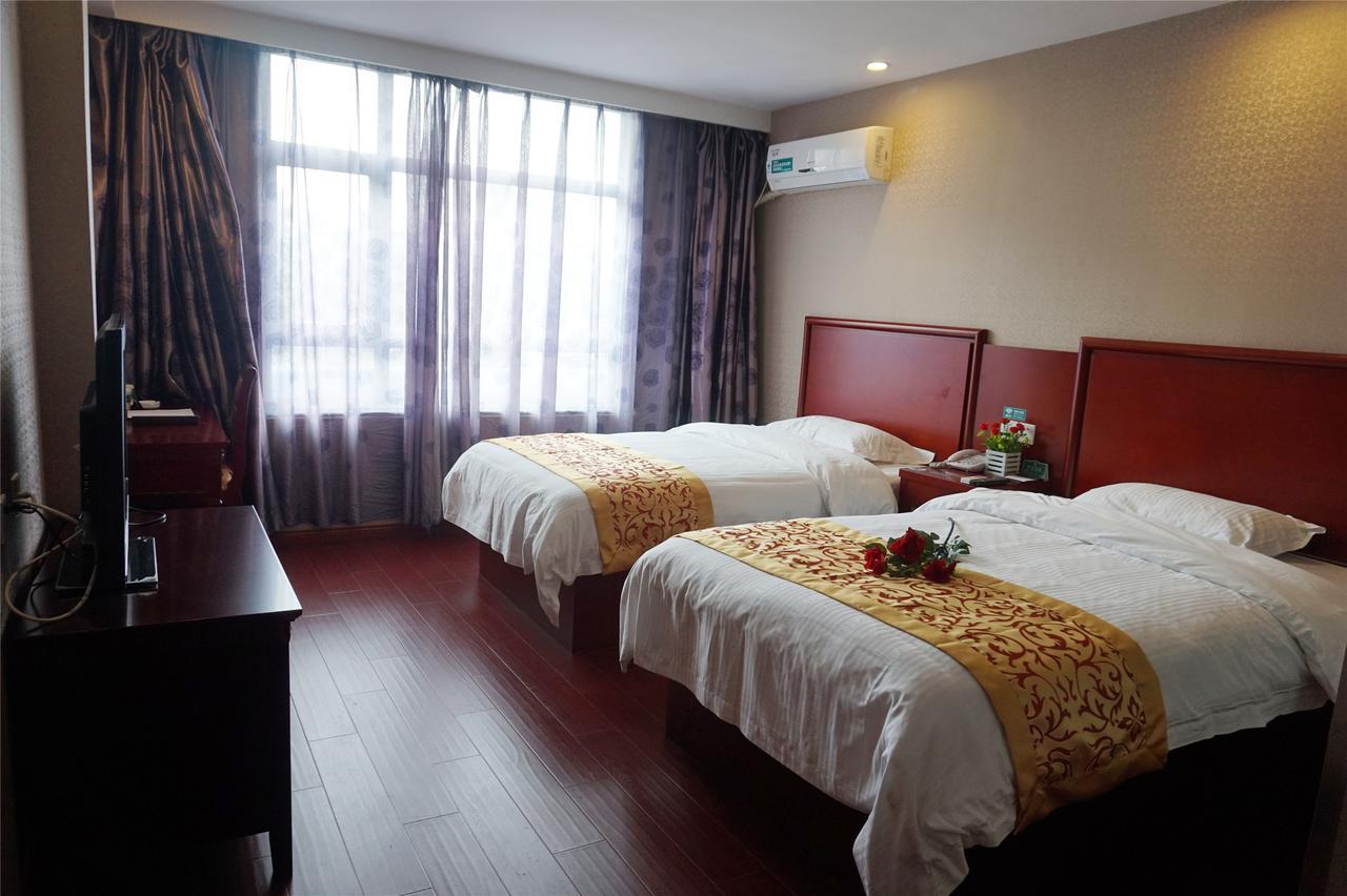 Greentree Inn Zhejiang Ningbo South Railway Station Express Hotel Exterior photo