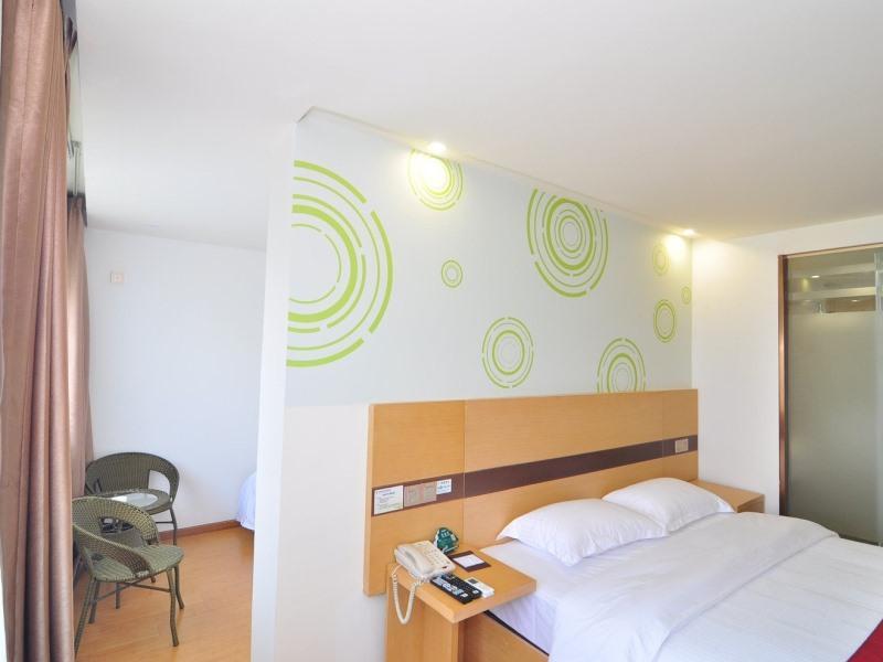 Greentree Inn Zhejiang Ningbo South Railway Station Express Hotel Exterior photo